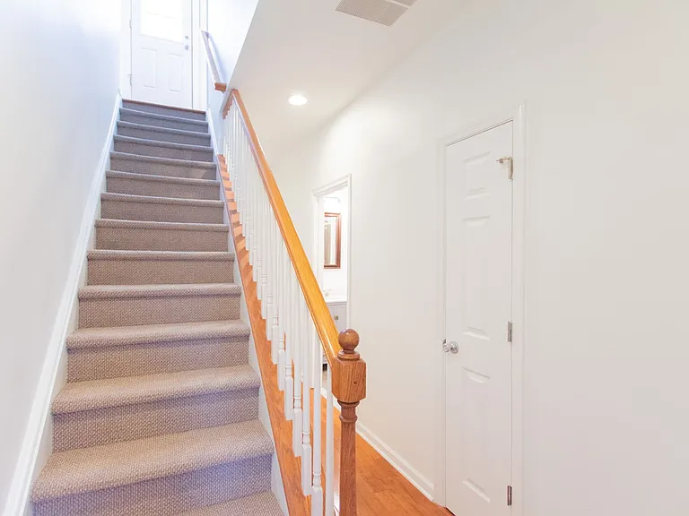 2207 Kimball St — Photo 25