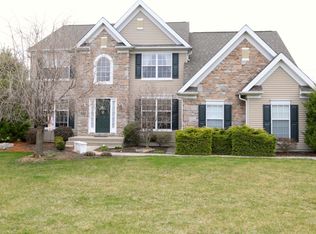 3258 Barry Rd, Schnecksville, PA 18078