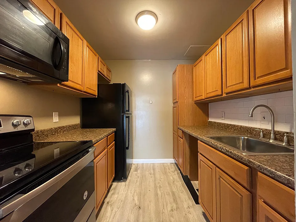 230 S Main St #19