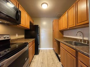 230 S Main St APT 19, Providence, RI 02903