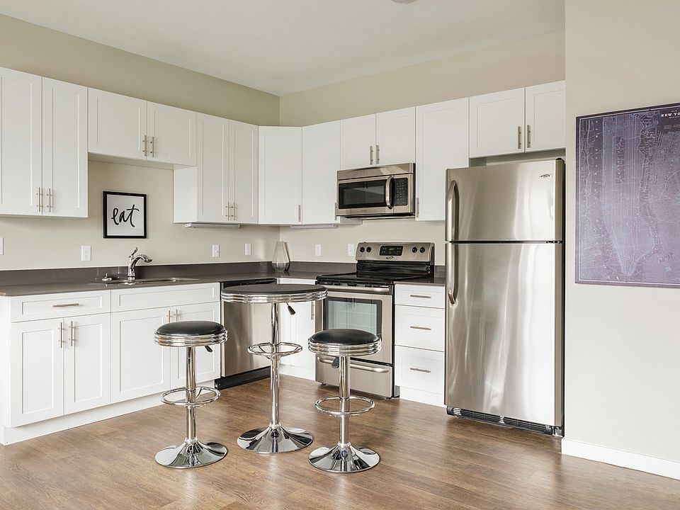 Piper Lakes One Bedroom Apartment Kitchen