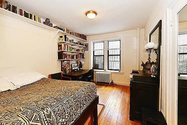 Sold by Domus Realty | media 2