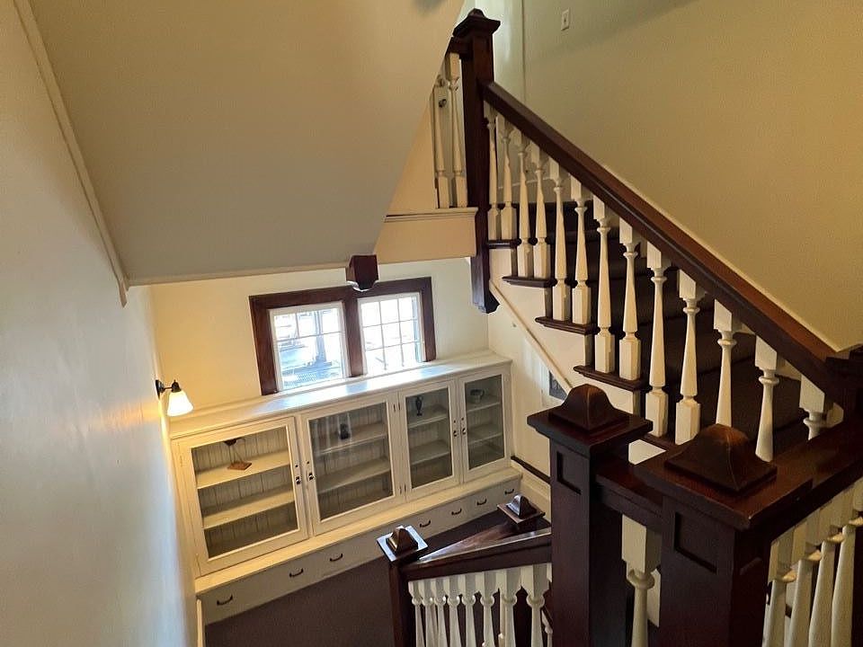 Stairwell to 2nd Floor