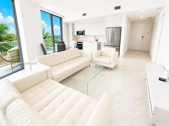 2000 Metropica Way #304 — Photo 25