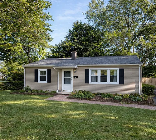 17 Cheryl Ave Photo 1