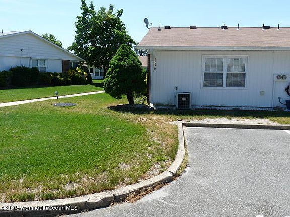 5th image of 1142D Argyll Cir #100D
