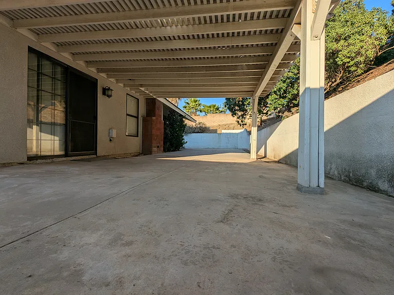 1126 Voltaire Dr — Photo 13