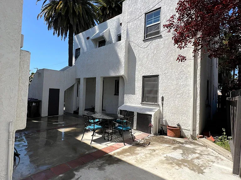 1882 Oregon Ave — Photo 18