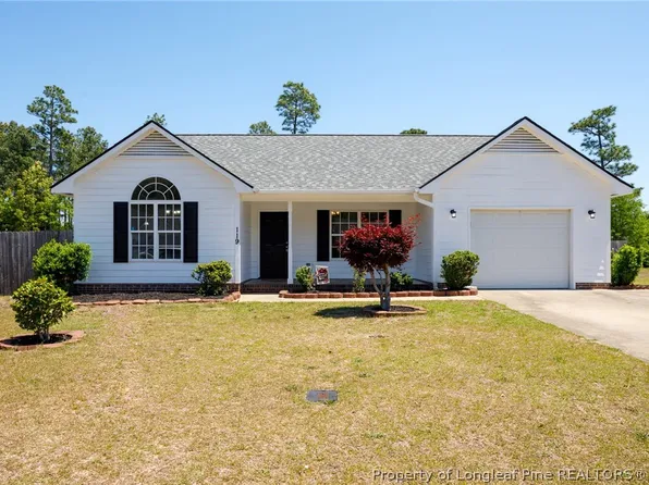 119 Raymond St, Raeford, NC 28376