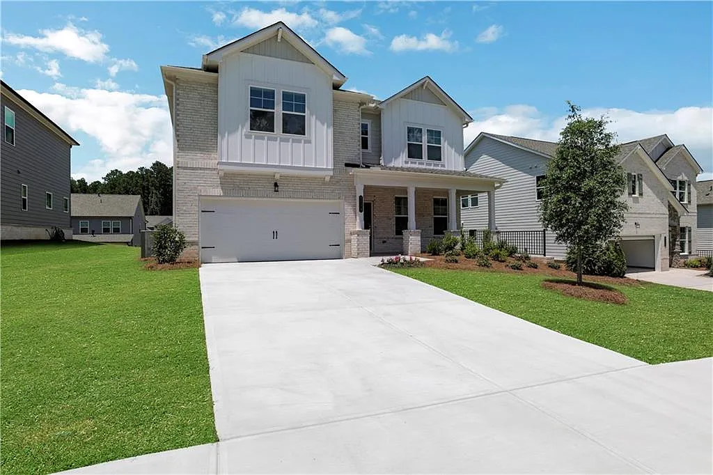 4 bed, 3.5 bath, 3067 sqft, $3,300 — Photo 2