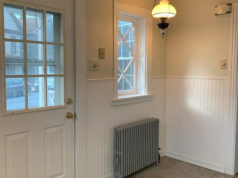 Side Entry/Kitchen