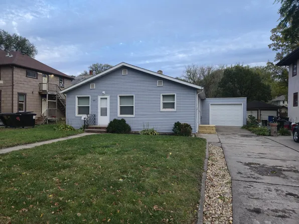 414 5th St S, Moorhead, MN 56560