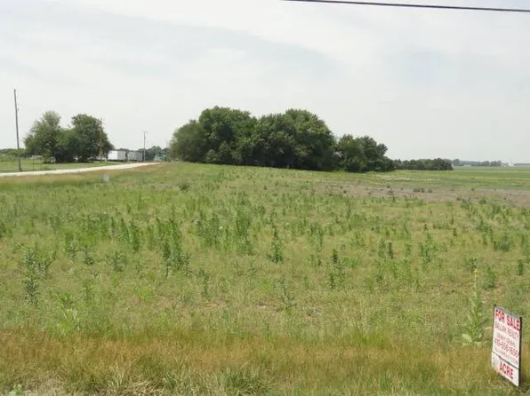 7476 State Route 101 N, Clyde, OH 43410