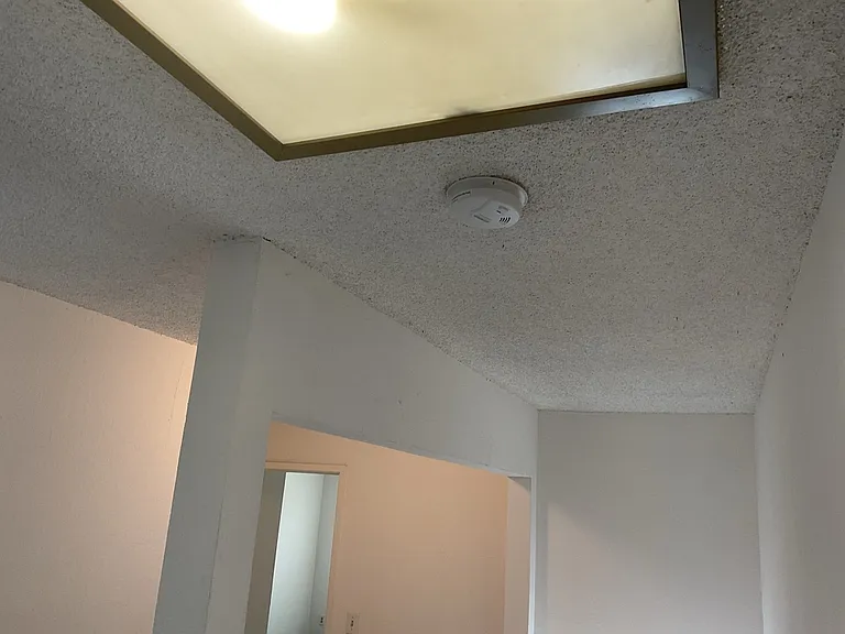 9600 Allegheny Dr — Photo 38