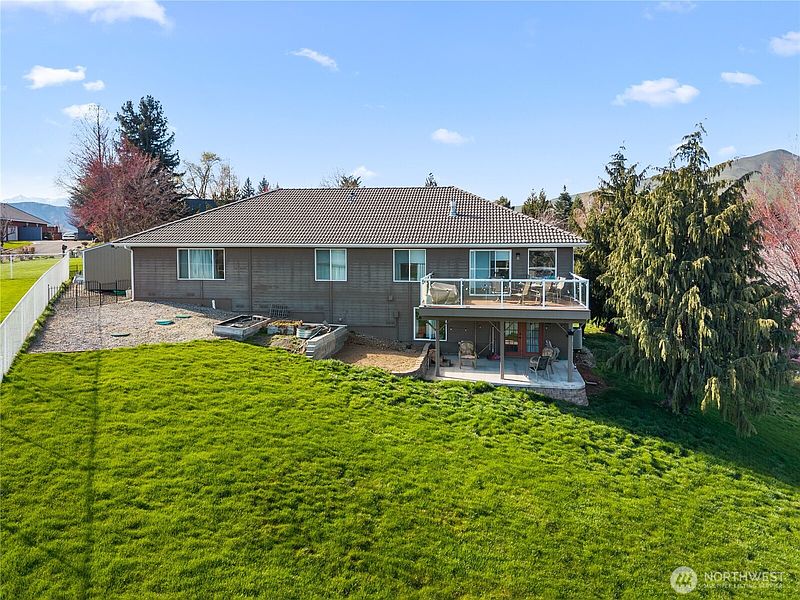 4th image of 3555 Westridge Place