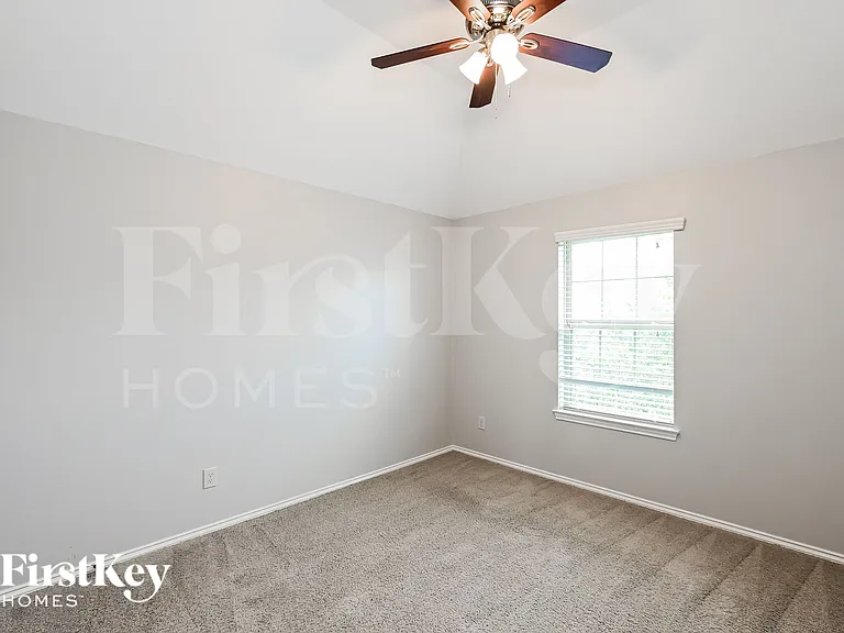 10402 Golden Hearth Ln — Photo 17