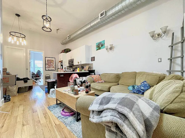 89 Cornelia St #3 — Photo 3
