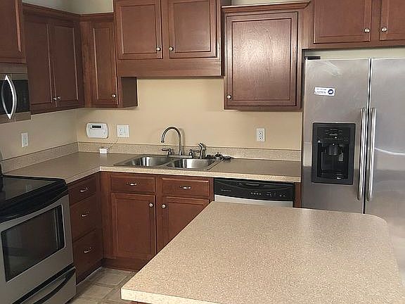 5th image of 99B Winterberry Ln