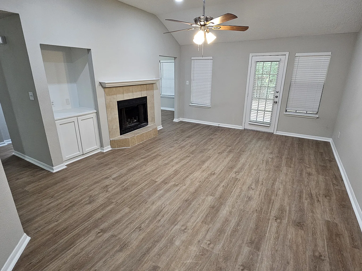 591 Spruce Dr. Conroe TX 77302 — Photo 4