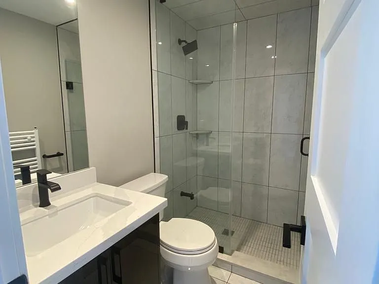411 Roncesvalles Ave #3B — Photo 4