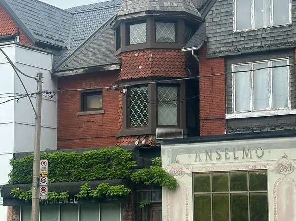 278 Avenue Rd, Toronto, ON M4V 2G7