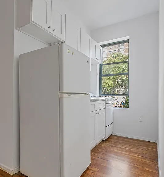 244 W 64th St #6D — Photo 5