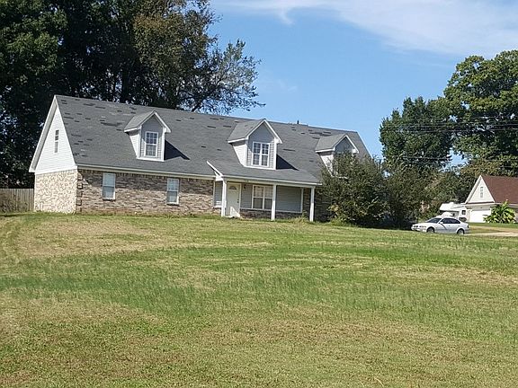 3rd image of 383 W Hannah Marie Dr