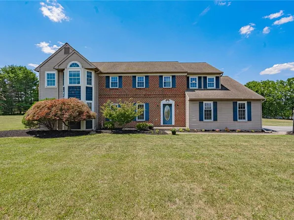 948 N Brookside Rd, Allentown, PA 18106