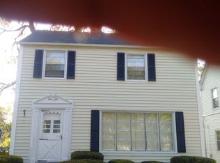 920 Keystone Dr, Cleveland Heights, OH