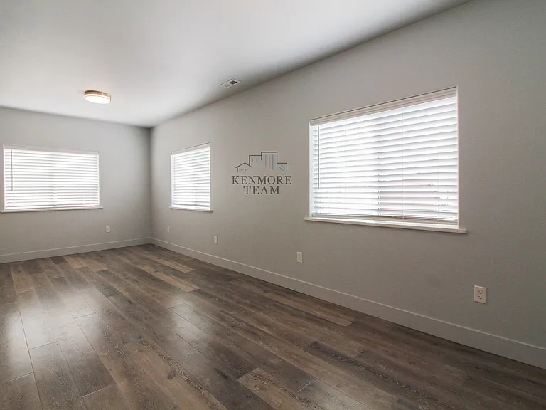1006 Adams St #101-104 — Photo 2