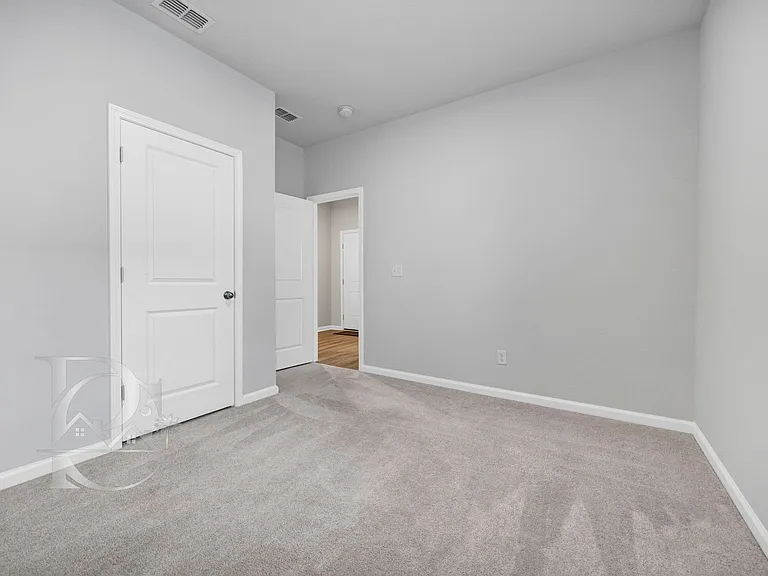 1161 Eagleston Way — Photo 8