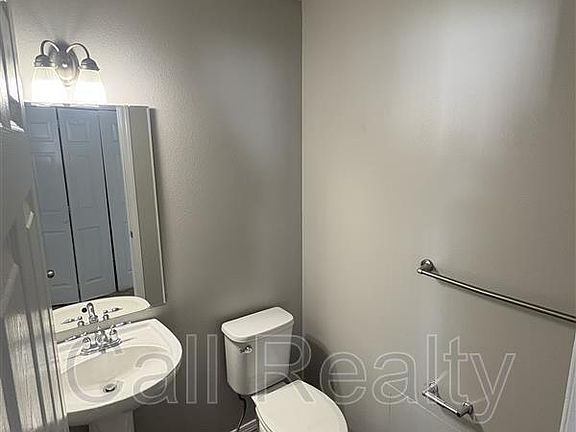 5th image of 1814 N Arc St