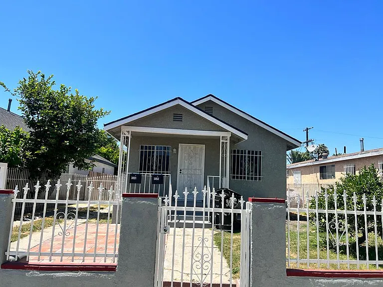 3851 Cimarron St — Photo 1