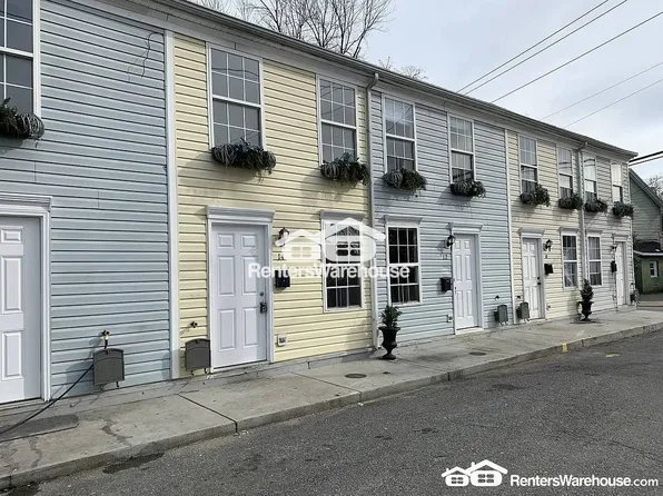 8 Johnson Pl, Annapolis, MD 21401