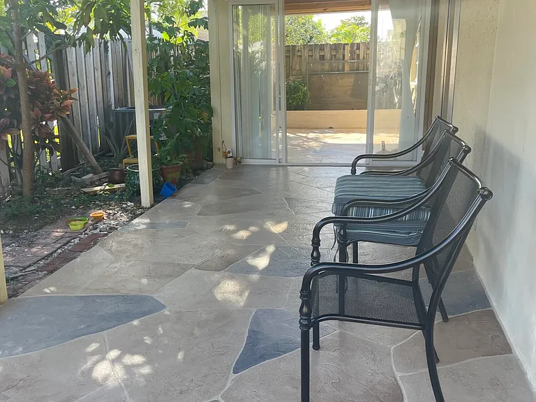 19823 NW 64th Pl — Photo 15
