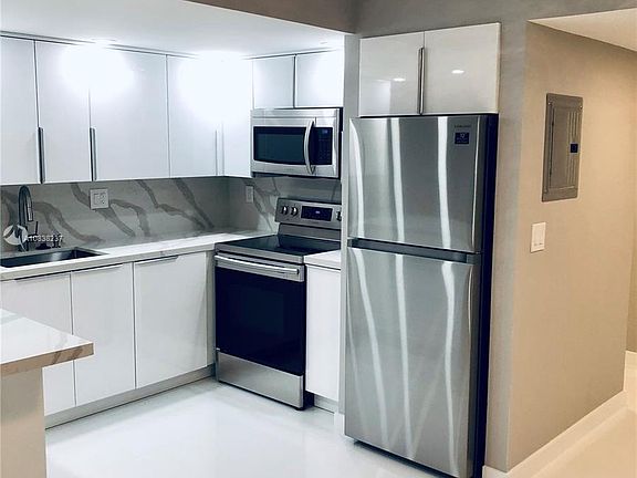 4th image of 250 174th St APT 710