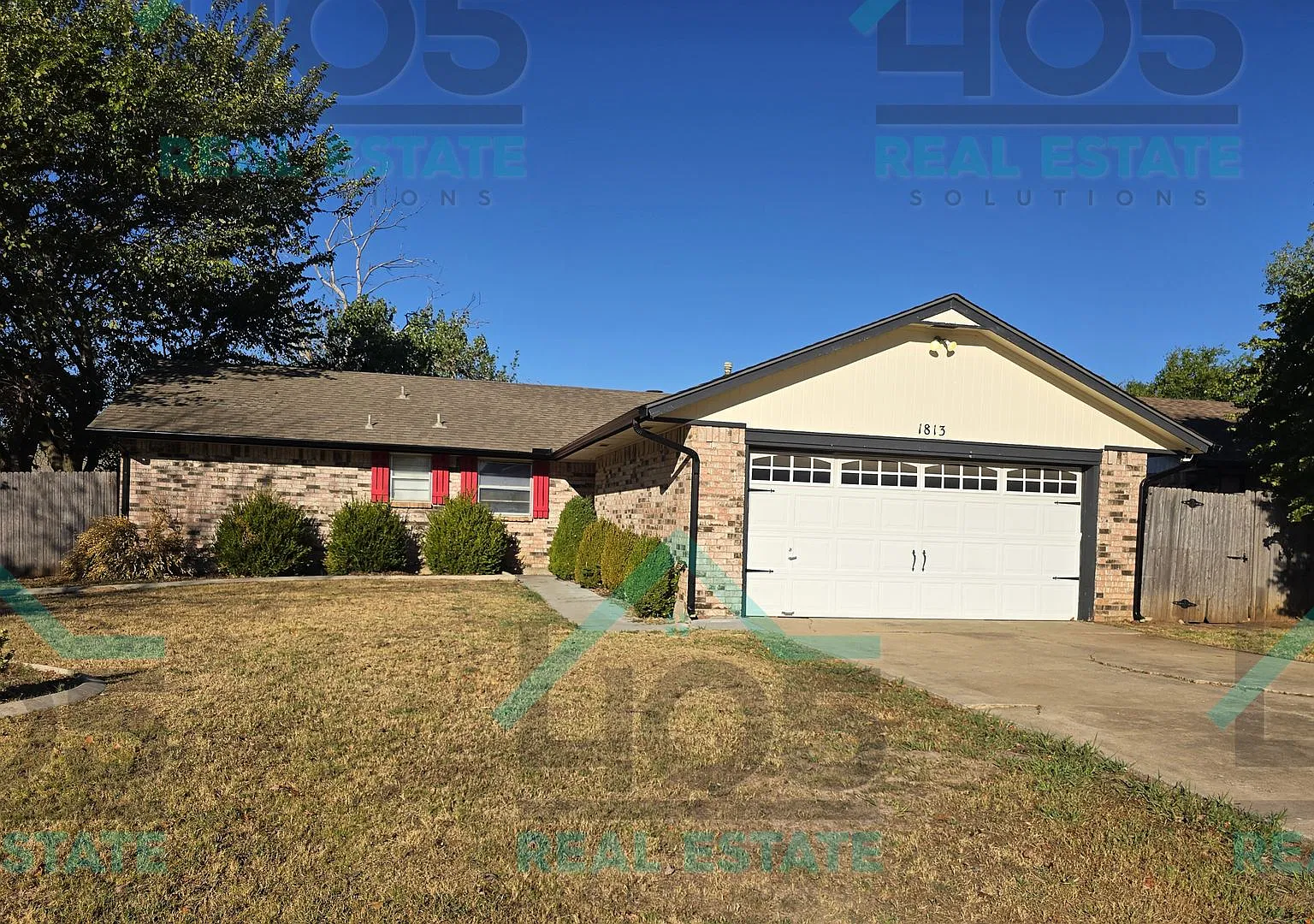 4 Bedroom Home — Photo 1