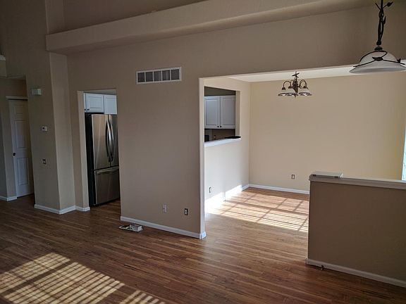 Entrance/Dining Room