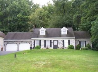 2804 Spring Valley Rd, Lancaster, PA 17601