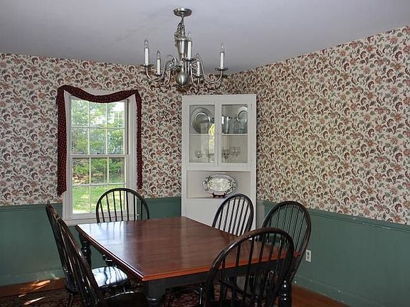 Dining Rm
