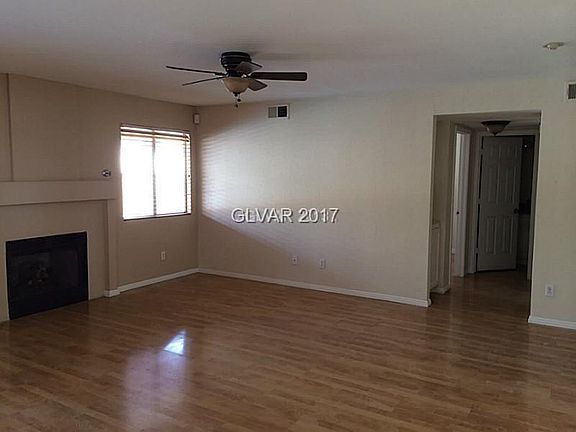 3rd image of 878 Centaur Ave