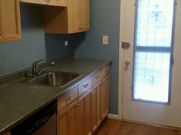 5th image of 4201 N Paulina St APT 1B