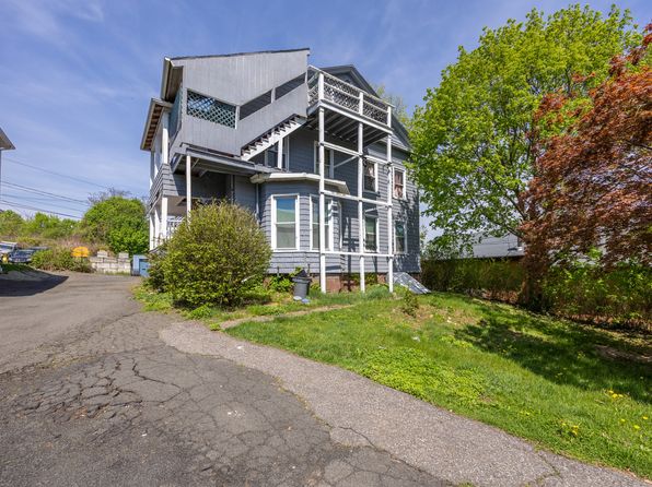 16 High St, Meriden, CT 06450