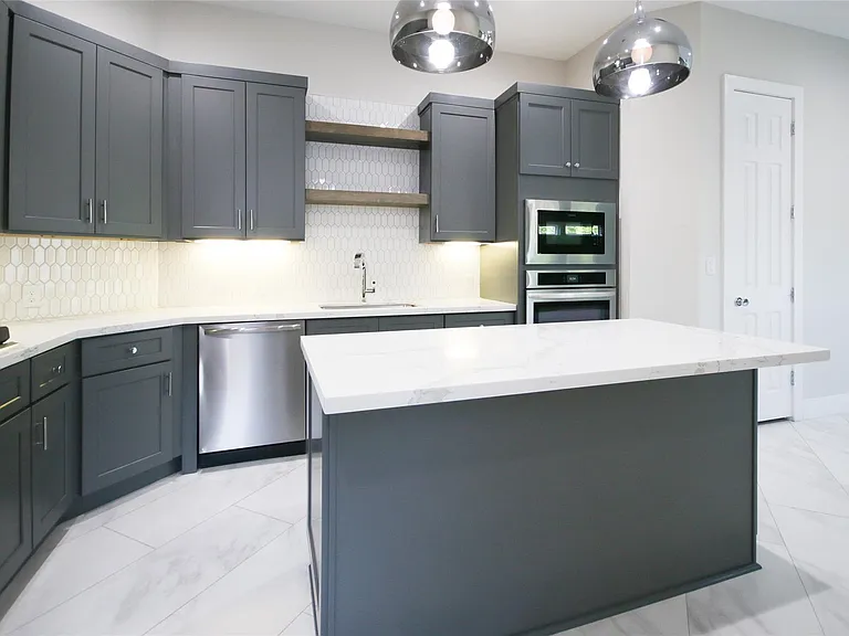 5113 Hershe St #B — Photo 10