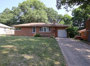 4220 N Timber Cir, Peoria, IL 61614