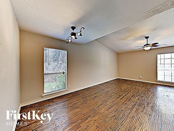 3rd image of 9021 Millwood Dr