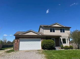 11334 Smiths Creek Rd, Riley, MI 48041