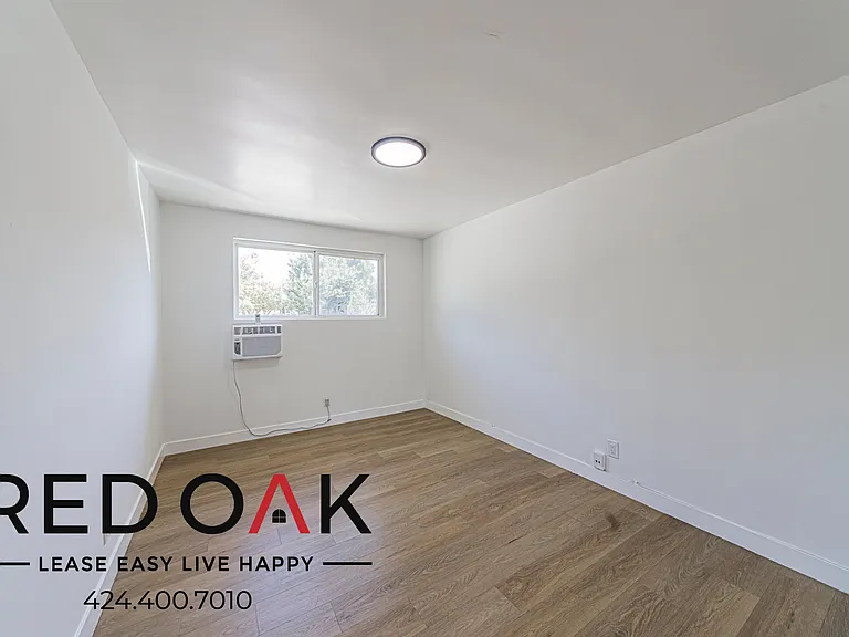 252 W Elm Ave #F — Photo 16