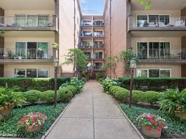 407 Ashland Ave APT 3F, River Forest, IL 60305