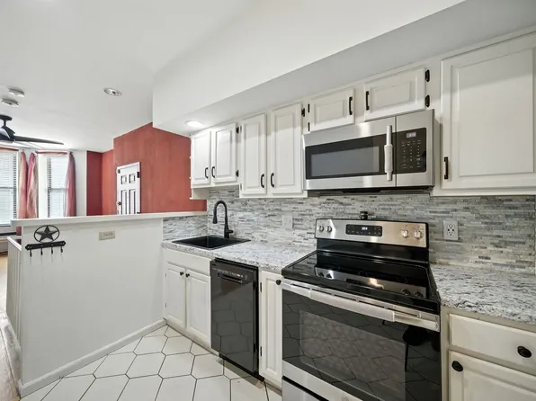 224 48th Street image 3 of 25